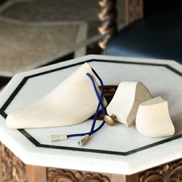 ⭐︎大塚製靴オーツカ⭐︎ISETAN MENS⭐︎シューツリー付きパンチドキャップトゥ ⭐︎大塚製靴オーツカ⭐︎ISETAN MENS⭐︎シューツリー付きパンチド